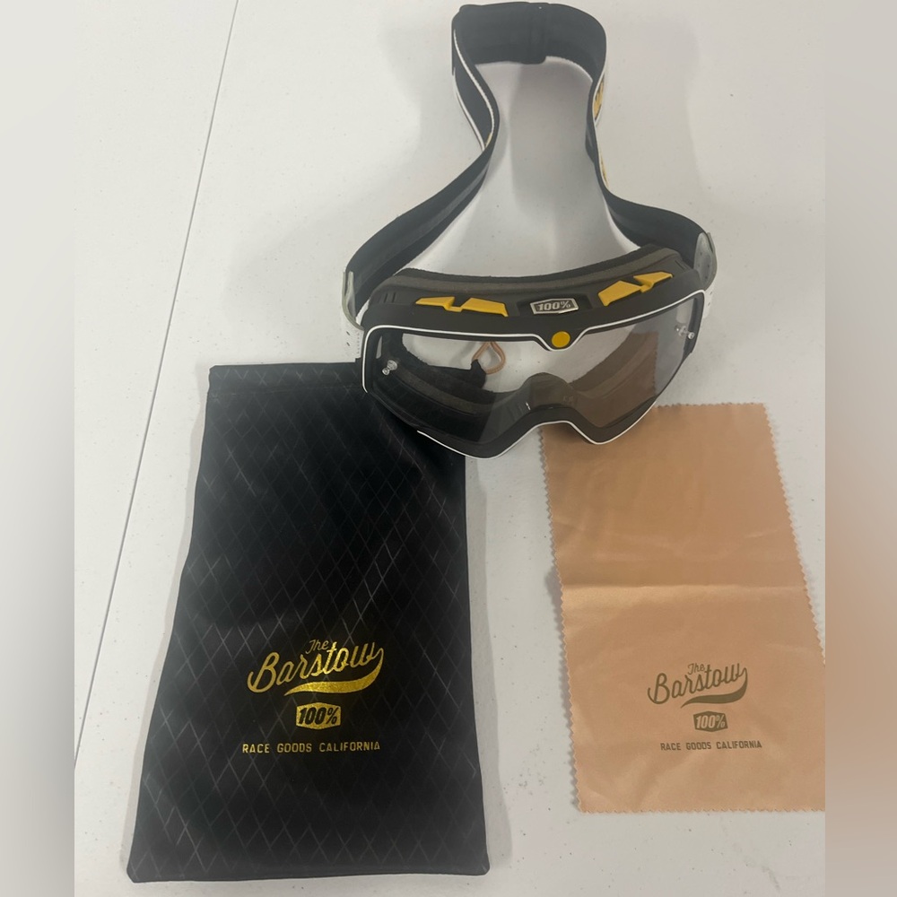 100% x Deus Ex Machina Barstow Goggles with Pouch
